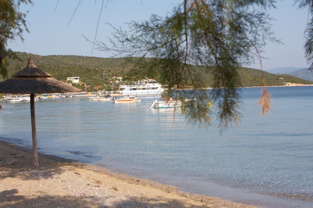 Ammos Beach Glifa  Ngoại thất bức ảnh